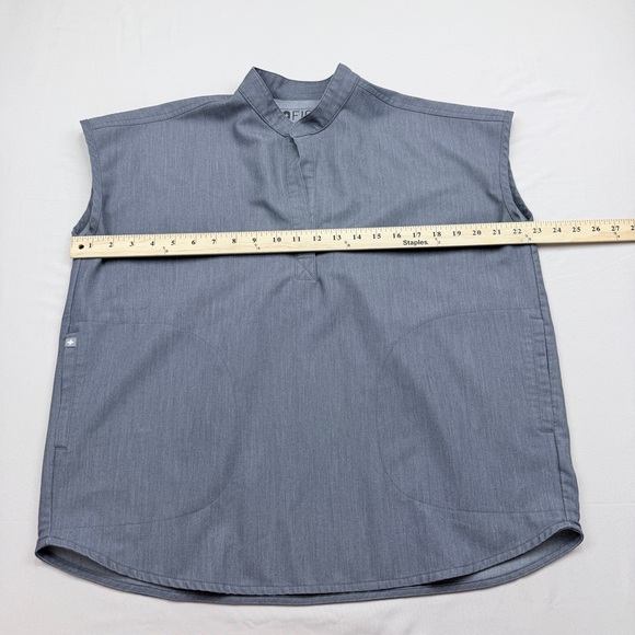 Figs Women's Graphite jogger Scrub Pants & Rafaela oversized top -2pc set - Picture 5 of 16